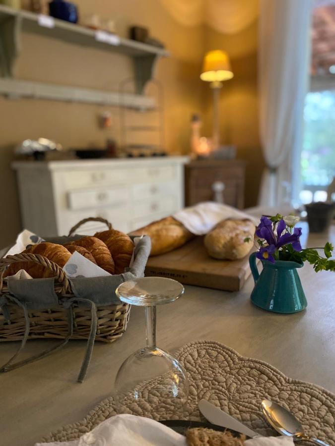 L'Eveil En Provence Bed & Breakfast Entrecasteaux Ngoại thất bức ảnh