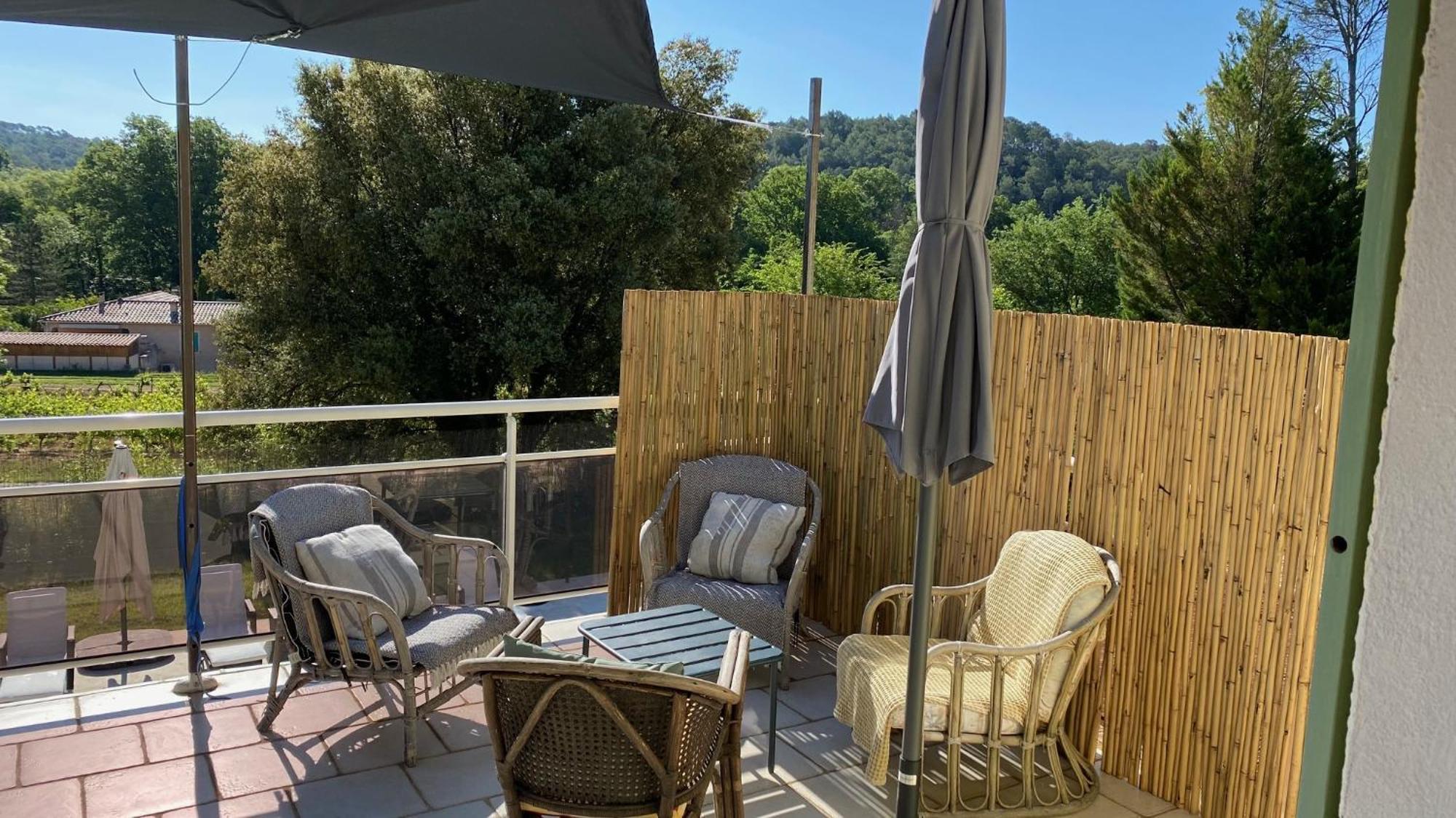L'Eveil En Provence Bed & Breakfast Entrecasteaux Ngoại thất bức ảnh